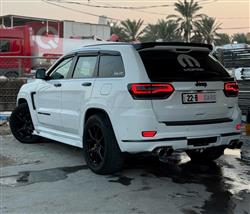 جیپ گراند شیرۆکی